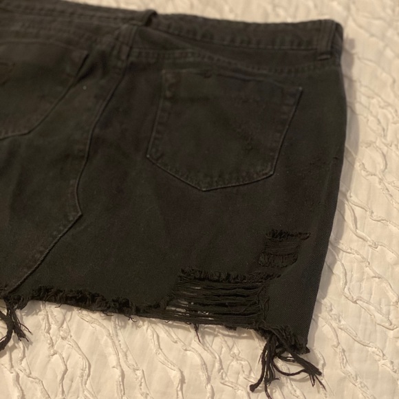Ripped Black Jean Skirt! - Picture 5 of 7